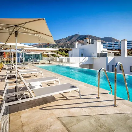Vivi Homes - Sunny Views Wellness, Gym, Pool & Sea View Lejlighed Fuengirola