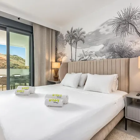 Vivi Homes - Sunny Views Wellness, Gym, Pool & Sea View * מיחאס