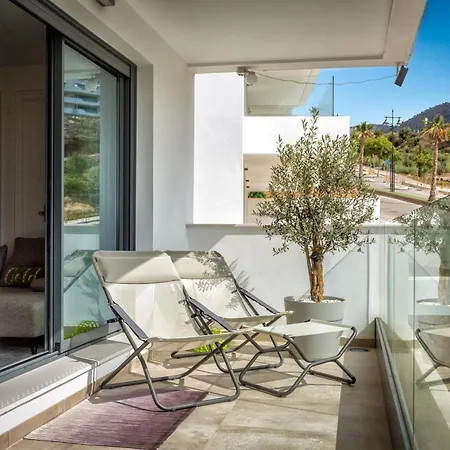 Vivi Homes - Sunny Views Wellness, Gym, Pool & Sea View מיחאס